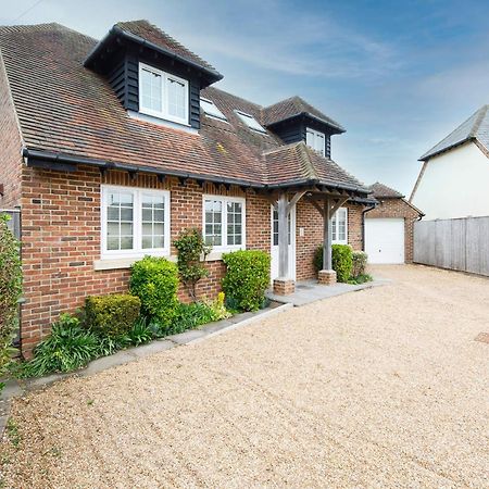 Modern & Stylish Seaside Family Home Chichester Buitenkant foto
