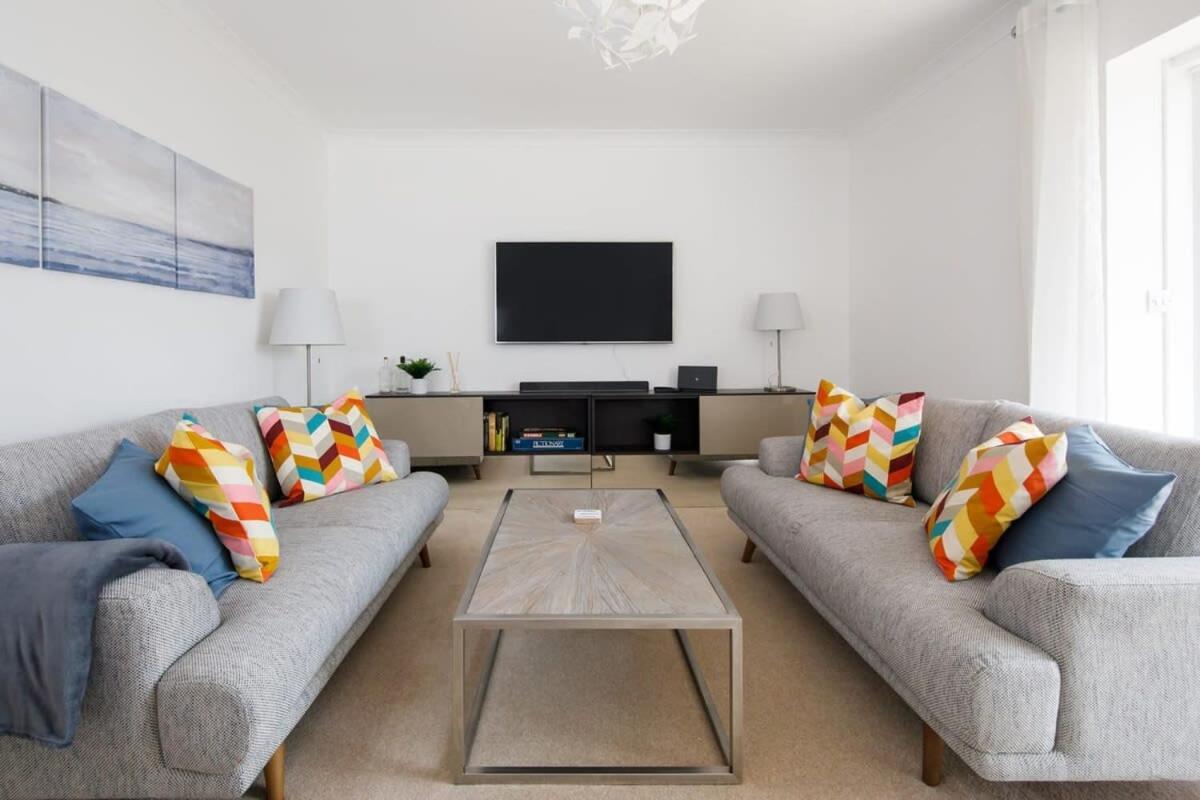 Modern & Stylish Seaside Family Home Chichester Buitenkant foto